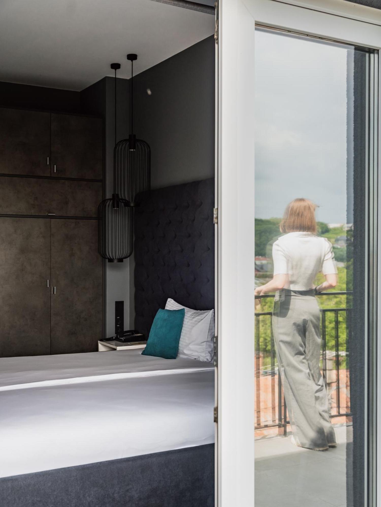 City Inn Lviv Smart Hotel Vynnyky Exteriör bild